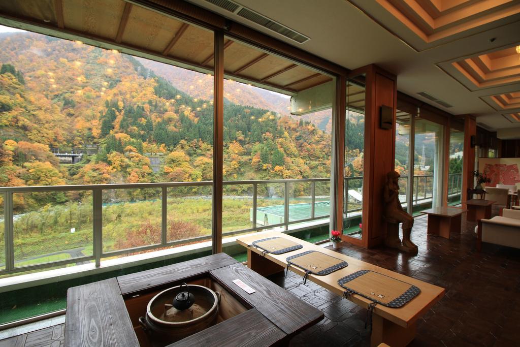 Hôtel Osake No Oyado Kisen à Kurobe Extérieur photo