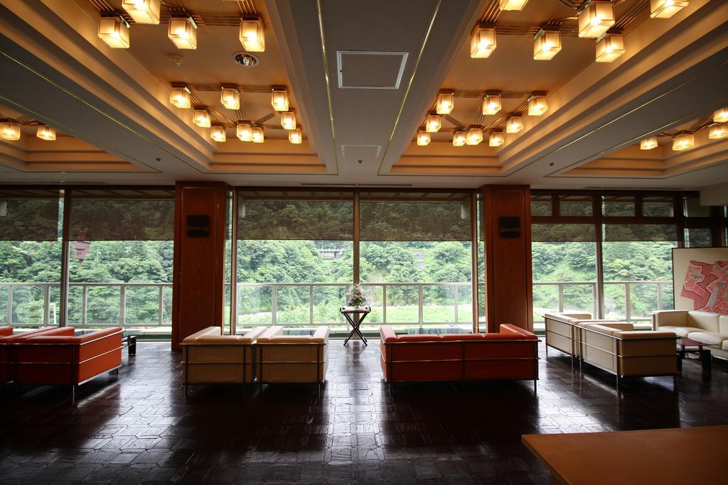 Hôtel Osake No Oyado Kisen à Kurobe Extérieur photo